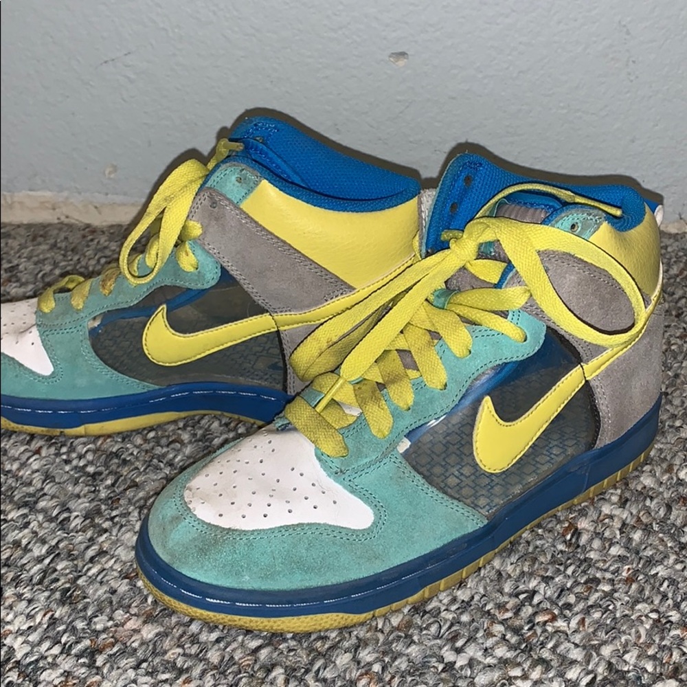 Nike shoes